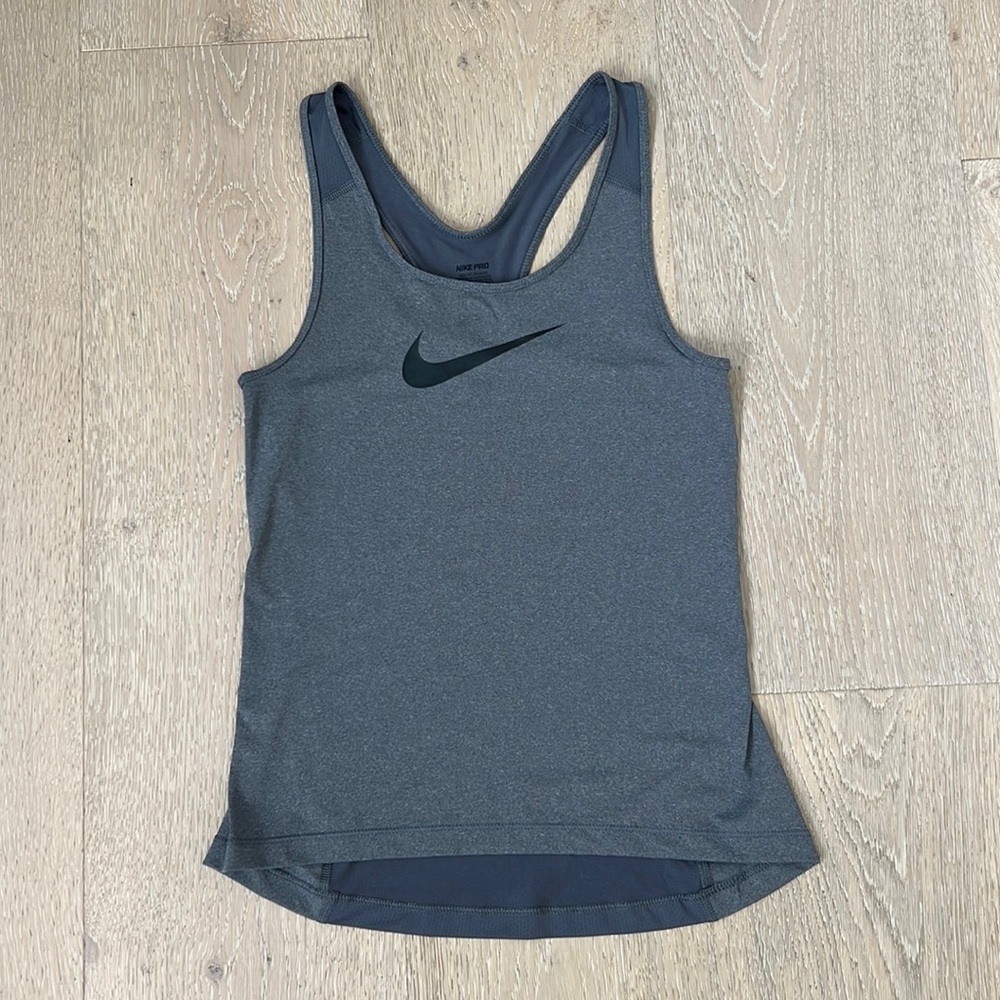 Nike Dri-Fit Racerback Tank top. Women’s Small. NWOT.